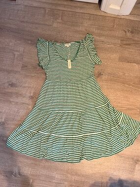 Max Studio Jersey Ruffle Sleeve Tiered Short Green/White Striped Dress